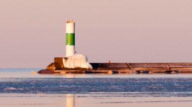 Sabah hafif Limanı dalgakıran deniz feneri Superior gölünün Minnesota ABD