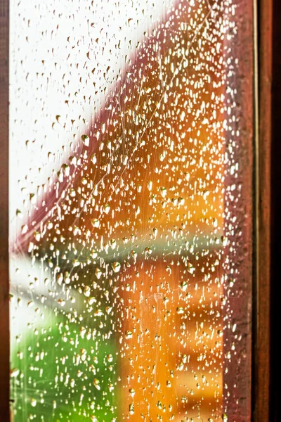 Regen op glas — Stockfoto