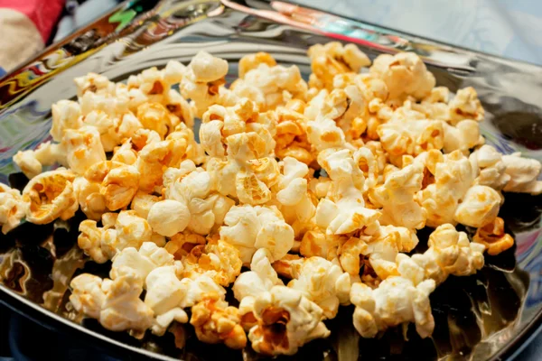 Golden popcorn — Stock Photo, Image