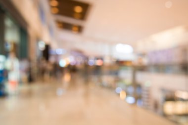 Bokeh ile alışveriş merkezinin arka planı bulanıklaşıyor