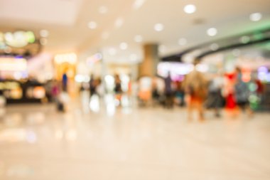 Bokeh ile alışveriş merkezinin arka planı bulanıklaşıyor