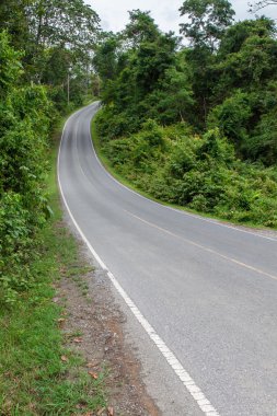 asfalt yol Dağları