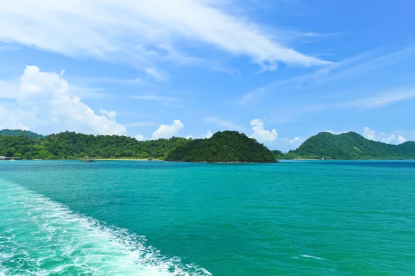 Schöner strand, koh chang, in thailand — Stockfoto