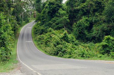 asfalt yol Dağları