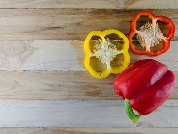 Bell pepper on wooden — Stock Photo, Image