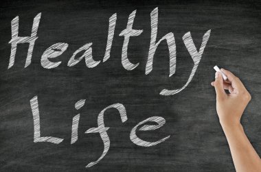 yazı tahtası üzerinde el yazısı sağlıklı kavramı