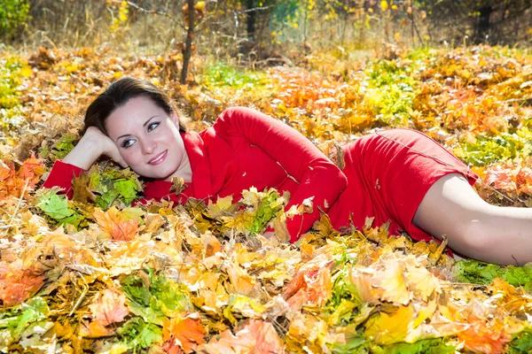 Autumn young woman — Stock Photo, Image