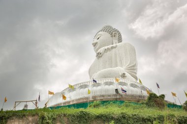Big buddha Anıtı