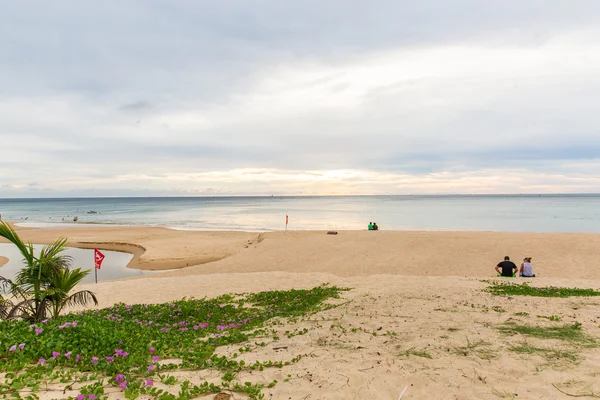 타이의 푸켓 섬에 있는 카론 해변 — 스톡 사진