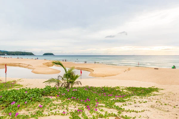 Karon παραλία στο Πουκέτ νησί Ταϊλάνδη — Φωτογραφία Αρχείου