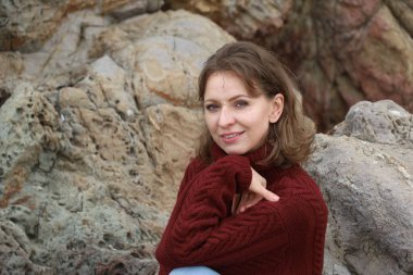 Parktaki Güzel Rus Modelinin Fotoğrafı