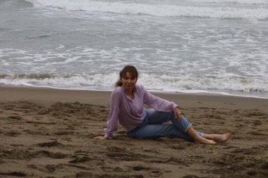 Parktaki Güzel Rus Modelinin Fotoğrafı