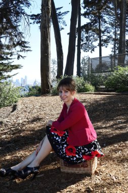 Parktaki Güzel Rus Modelinin Fotoğrafı