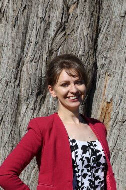 Parktaki Güzel Rus Modelinin Fotoğrafı