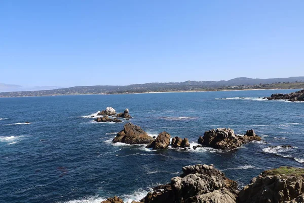 Kaliforniya Daki Point Lobos Eyalet Parkı Nda Kayalar Plajlar Gökyüzü — Stok fotoğraf