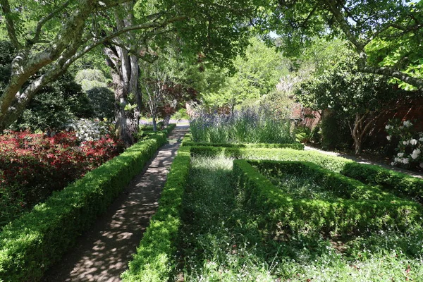 2021年10月5日 加州伍德赛德 菲洛利庄园的花园和建筑景观 — 图库照片