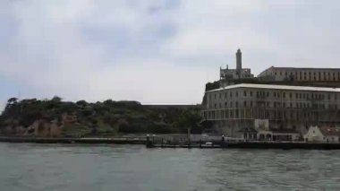 San Francisco 'dan AlcatrazIsland' a feribot.