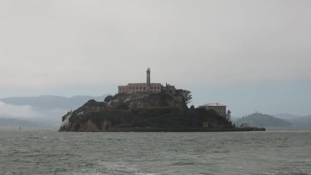 Ferrry San Franciscóból Alcatrazislandre — Stock videók