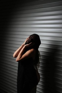 Beyaz Kafkas 'ın bir stüdyoda çekilmiş fotoğrafı.