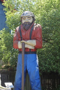 Eureka, California: 7-6-2021: Humboldt ilçesinde mavi öküz değirmeni