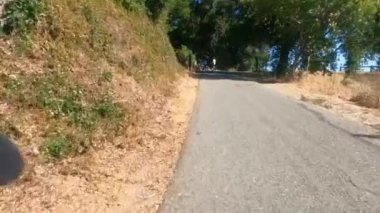 6-10-2021: San Mateo, California: Bisikletli Saywer kamp yolu 