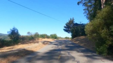 6-10-2021: San Mateo, California: Bisikletli Saywer kamp yolu 