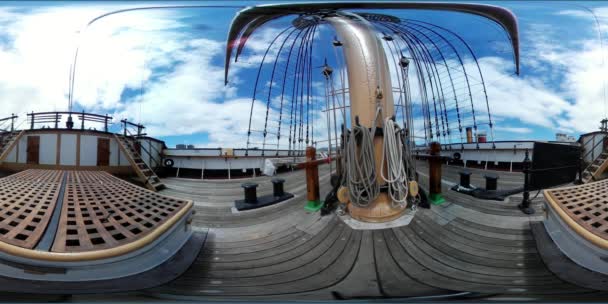 2021 カリフォルニア州サンフランシスコ 海事博物館での帆船の360 — ストック動画