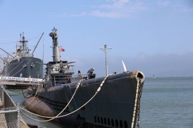 5-21-2021: San Francisco, California: USS Pompanito ve USS Jeremy O Brian Kaliforniya 'da