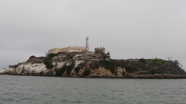 2021 Sausalito California Navega Sausalito Tiburón Isla Ángel Isla Alcatraz — Vídeo de stock