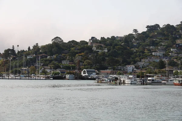 2021 Sausalito California Sausalito Dan Tiburon Yelken Melek Adası Alcatraz — Stok fotoğraf