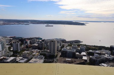 10-10-2021: Seattle, Washington: Space Needle 'dan Seattle şehrinin görüntüsü