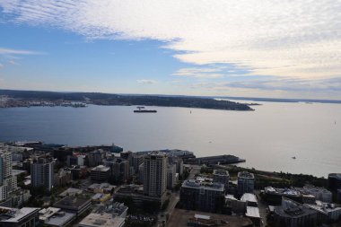 10-10-2021: Seattle, Washington: Space Needle 'dan Seattle şehrinin görüntüsü