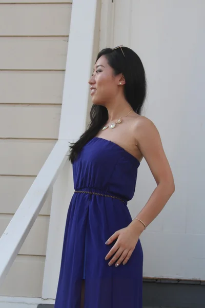 Pretty Chinese  girl in a blue dress — Stock Photo, Image