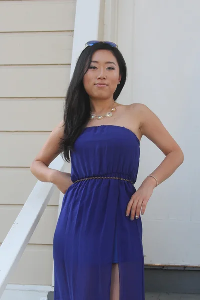 Pretty Chinese  girl in a blue dress — Stock Photo, Image