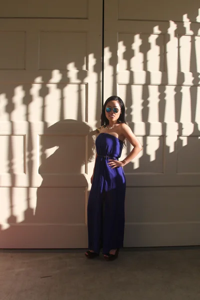 Pretty Chinese  girl in a blue dress — Stock Photo, Image