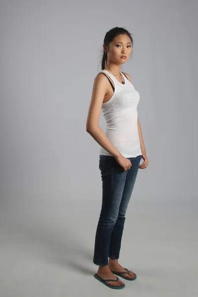 Casual giyim Asya modeli — Stok fotoğraf