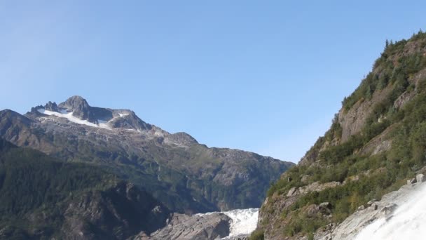 Наггетт падает, ледник Менденхолл Аляска — стоковое видео