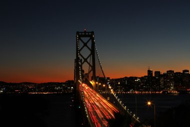 Gece San Francisco Körfezi Köprüsü