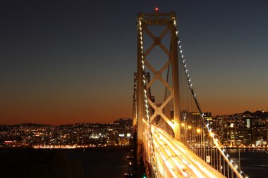 Gece San Francisco Körfezi Köprüsü