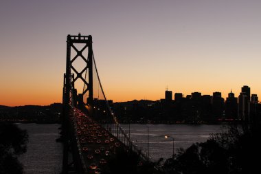 Gece San Francisco Körfezi Köprüsü