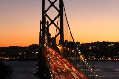 Gece San Francisco Körfezi Köprüsü