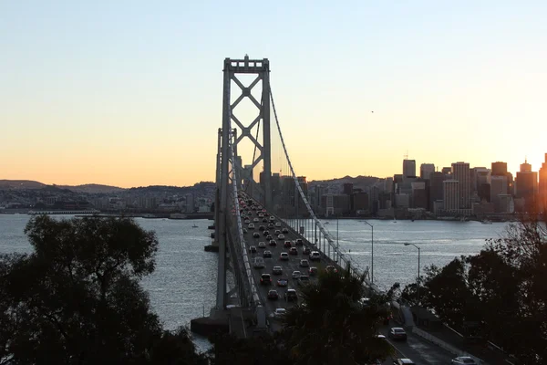 Bay Bridge à noite San Francisco — Fotografia de Stock