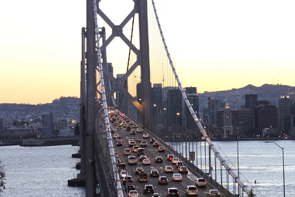 Puente de la Bahía por la noche San Francisco — Foto de Stock