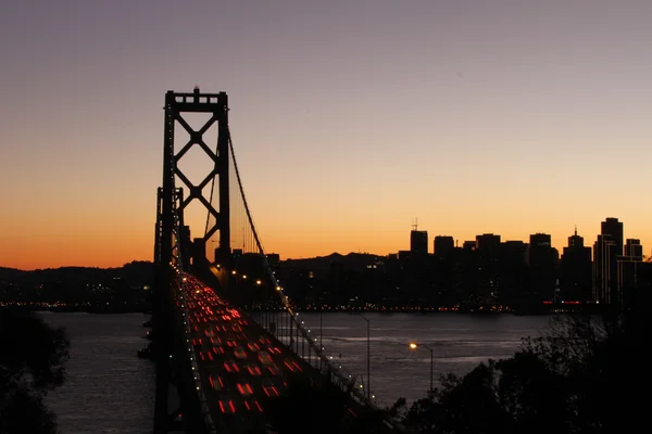 Bay Bridge à noite San Francisco — Fotografia de Stock