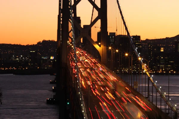 Puente de la Bahía por la noche San Francisco — Foto de Stock