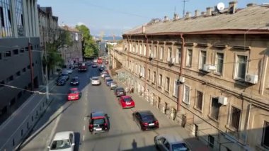 Odessa Ukrayna 'daki eski kentin zaman aşımına uğramış trafik yolu