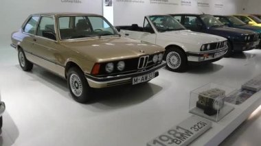 Müze BMW 'de Retro Araba Modeli