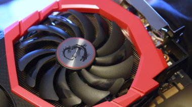 MSI GeForce GTX 1080 Gaming X 8G grafik kartı siyah havalandırmalı kapatma