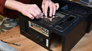 PC bilgisayar donanımı montaj ve bakım evde