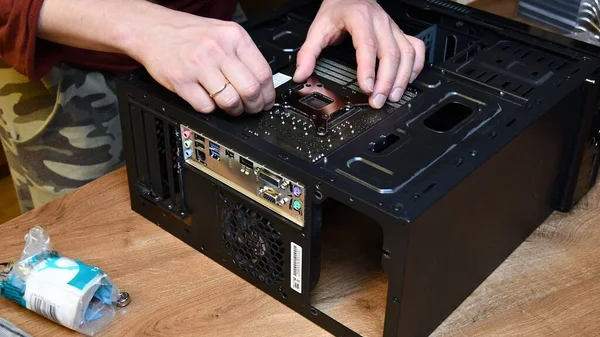 PC computer hardware assemblage en onderhoud thuis — Stockfoto